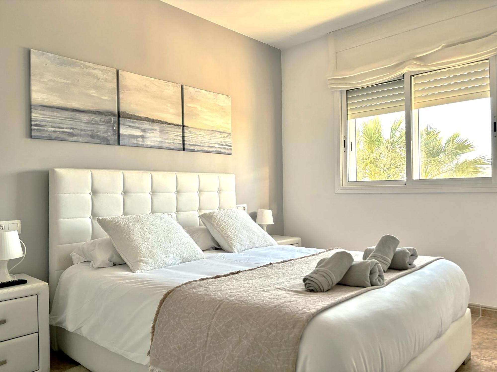 Appartement Penthouse With 95m2 Solarium, Pool And Seaview Thehavenescape *