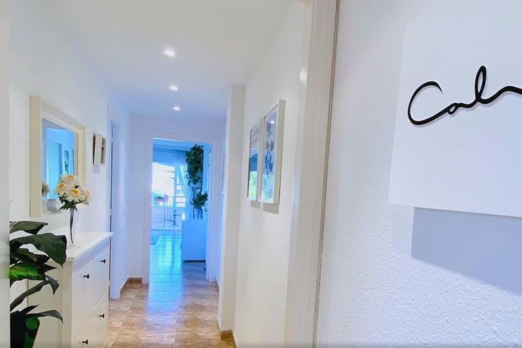 Apartment Penthouse With 95m2 Solarium, Pool And Seaview Thehavenescape Coma-ruga