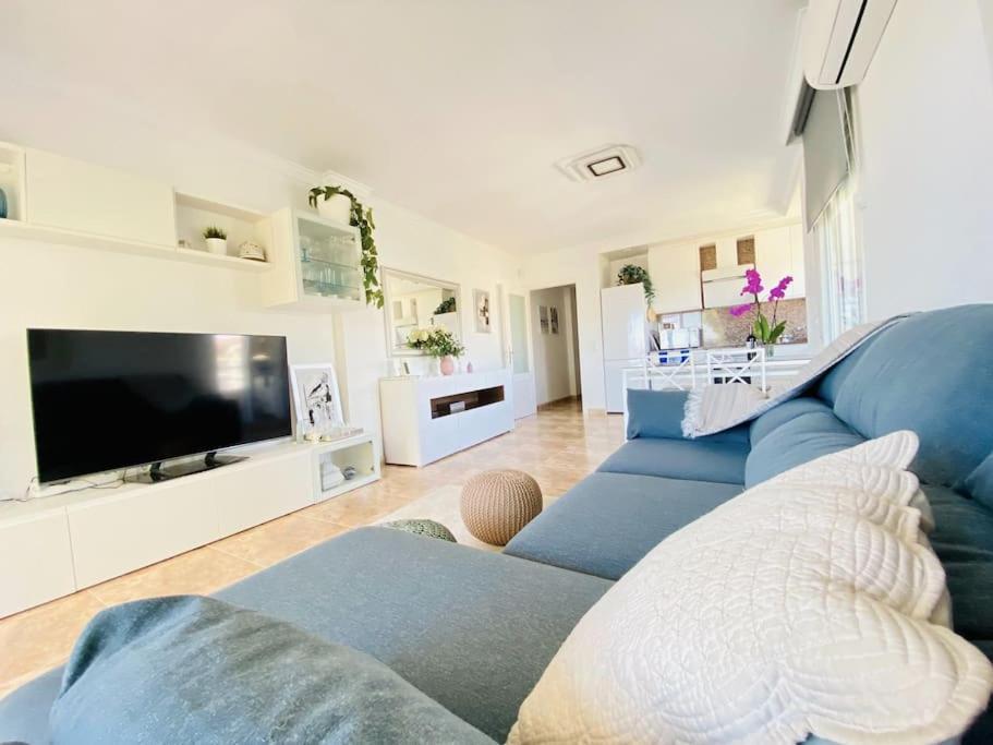 Penthouse With 95m2 Solarium, Pool And Seaview Thehavenescape Apartment