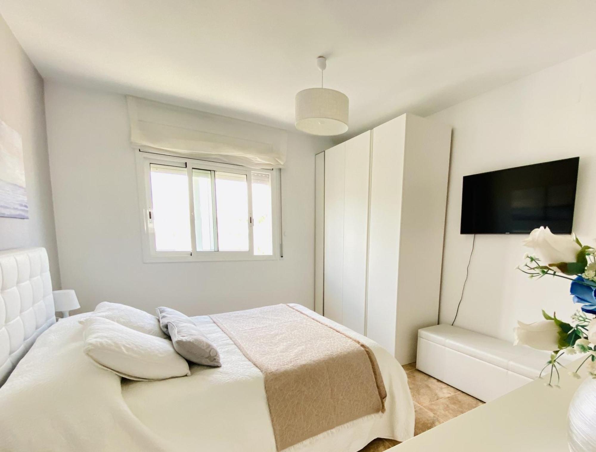 Appartement Penthouse With 95m2 Solarium, Pool And Seaview Thehavenescape